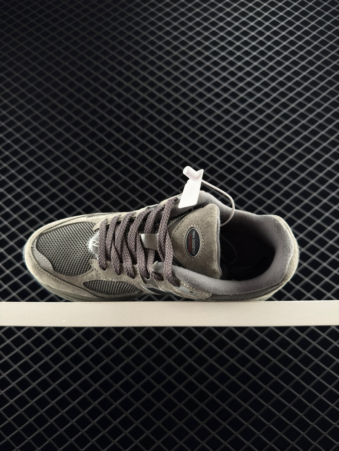 New Balance NB 2002R